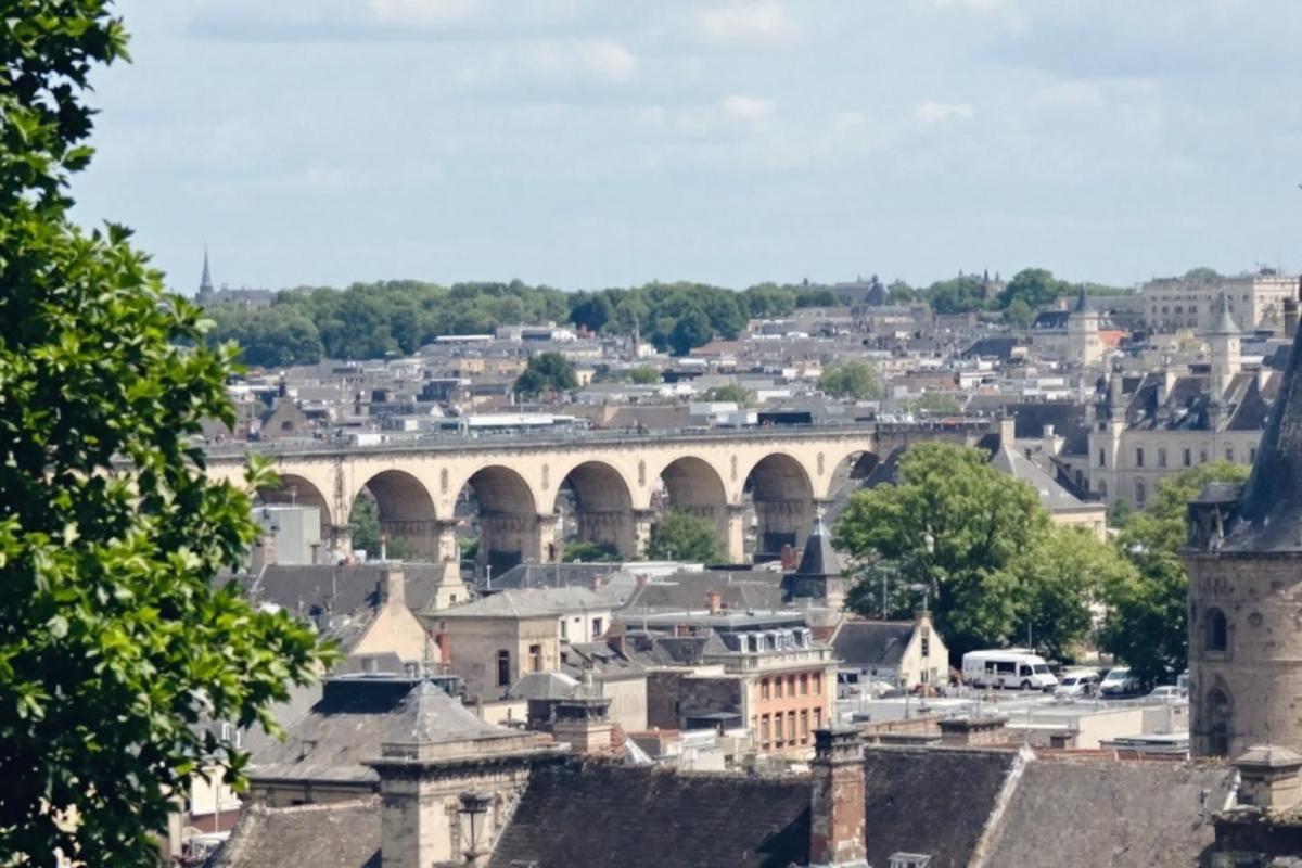 Châlons-en-Champagne : pourquoi la Région emploie plus d'agents malgré la fusion